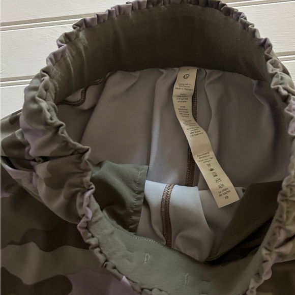 LULULEMON womens size 2 “Keep Moving” 7/8 high rise - Picture 5 of 7